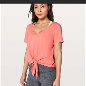 Lululemon v neck tie front tee SZ 4